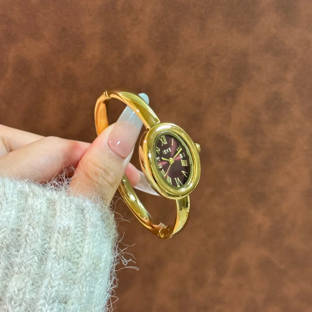 IEKE Vasca Da Bagno Quadrante Ovale Orologio Da Polso D'oro Donne di Marca Famosa Orologi Al Quarzo Regalo Delle Signore Orologi Da Polso Relojes Para Mujer