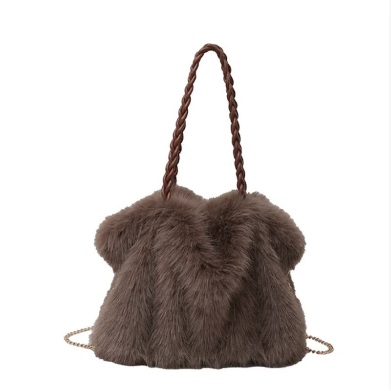 

Women's Fashionable Plush Large Capacity Tote Bag High-end Pleated Fox Fur Shoulder Crossbody Bag Commuter Bag with Metal Chain