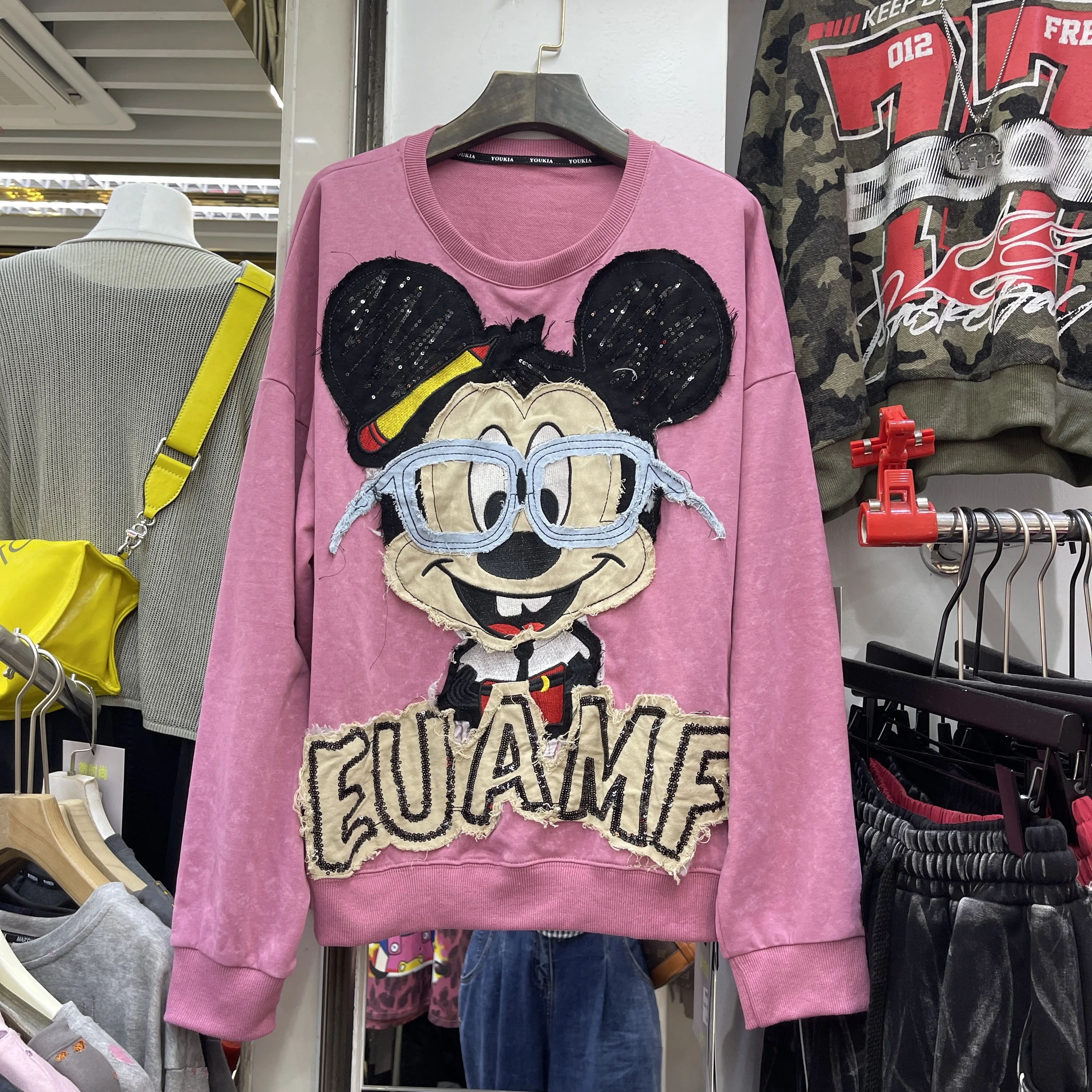 Early Autumn Fashion Trend American Style Casual Heavy Sequin Cartoon Patch Pullover Sweatshirt Loose Casual Long Sleeve Top