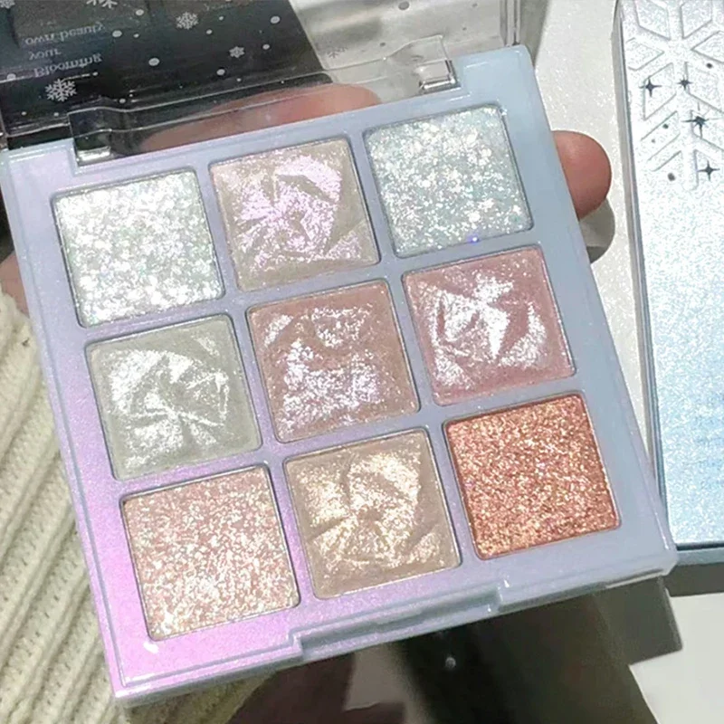 9 สีเกล็ดหิมะ Glitter อายแชโดว์ถาด Brightens Pearlescent Eye Palette แฟลช Facial Highlight โกหก Silkworm Eye Shadow