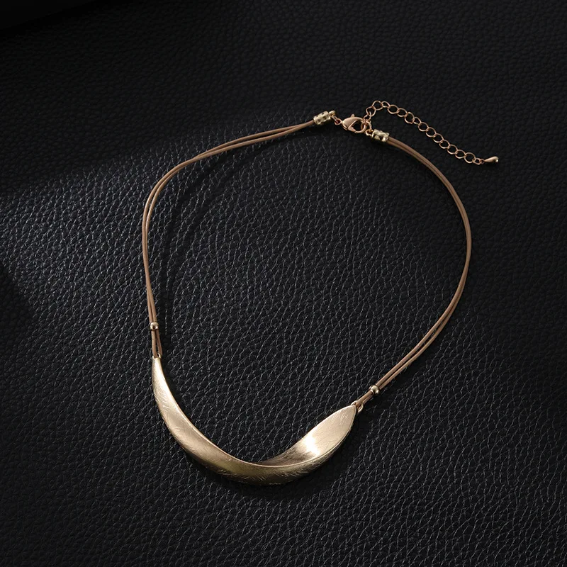 Punk Necklaces for Women Luxurious Chunky Clavicle Chain Geometric Cool Choker Irregular Collars Chian Christmas Jewelry Gifts