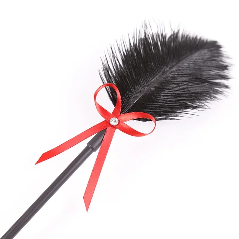Fouet bondage en cuir avec plumes chatouillées pour couples et femmes, punir le fétiche, jeu de pagaie fessée, jouets sexuels Flogger pour amoureux,