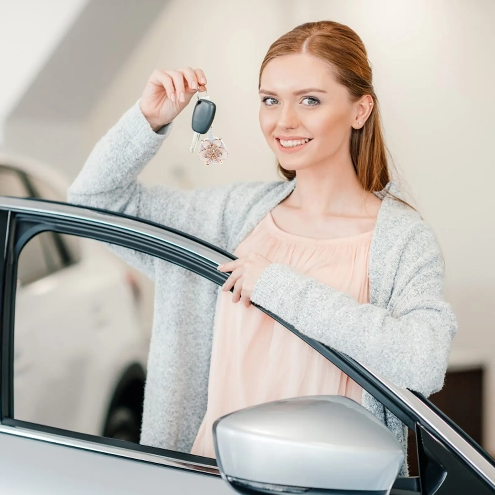 

1Pcs Water Drill Badge Holder Elegant Id Cards Clip Nurse Office Badge Reel Practical Fixing Clip