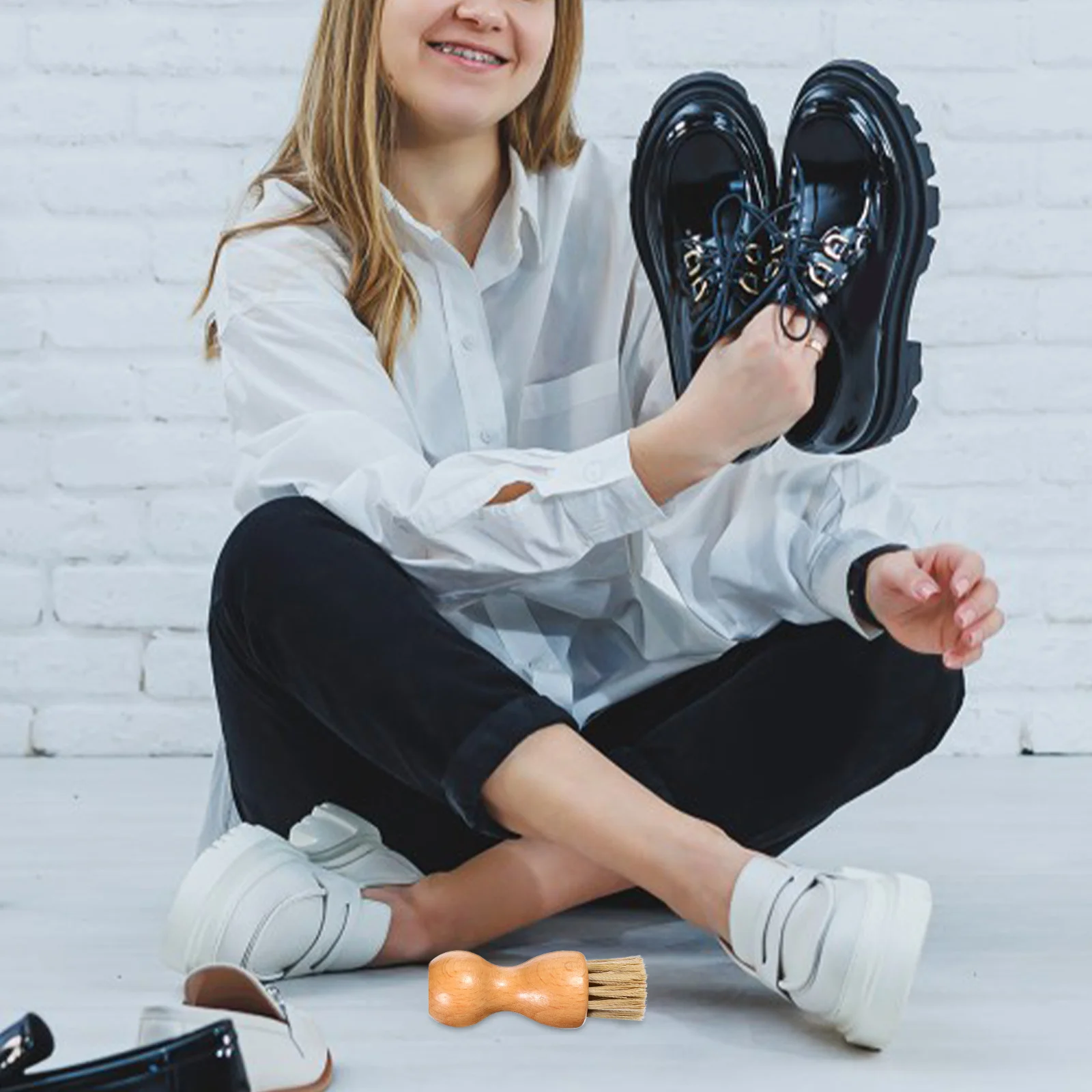 

2Pcs Shoe Brush Mini Polish Applicator Efficient Shoe Care Tool for Boots Bags Belts