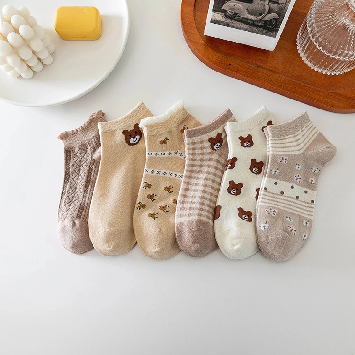 6 Pairs of Women's Spring and Fall Socks