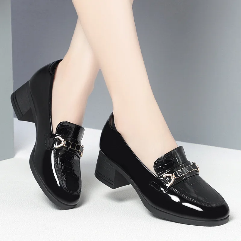 Vintage British Style Deep Mouth Patent Leather Shoes Women Pumps 2024 Spring Block High Heels Shoes Loafers Women Office Model