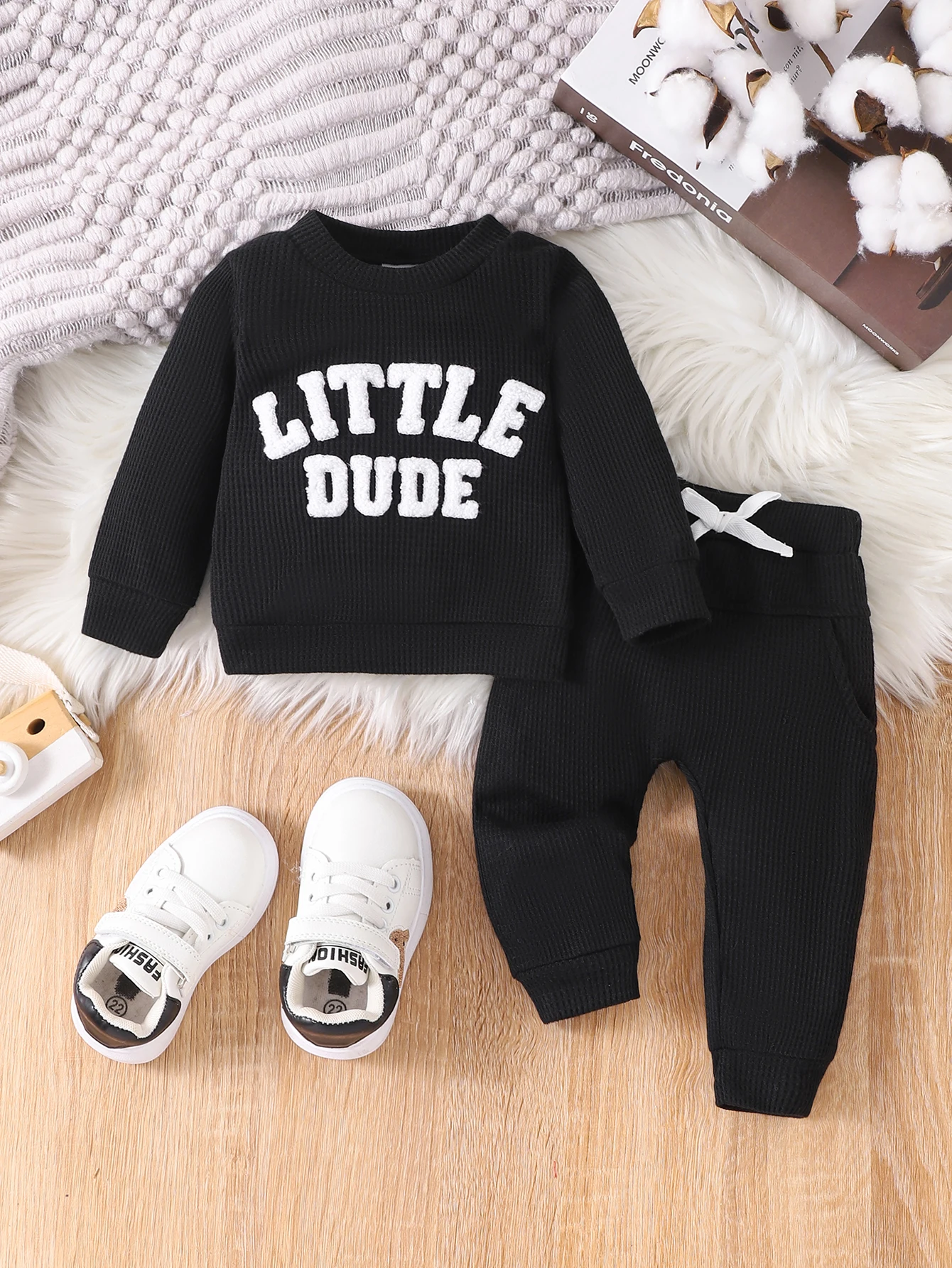 2PCS Autumn New Style Boys 0-2 Years Old Comfortable And Fashionable Casual Littledude Black Round-Neck Sweater Set