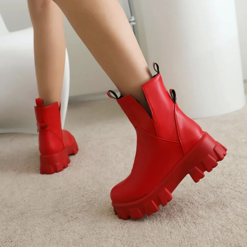 2026 Autumn/Winter New Fashionable High Heel Women's Boots Round Head Height Raising Flat Bottom Round Head Cycling Boots