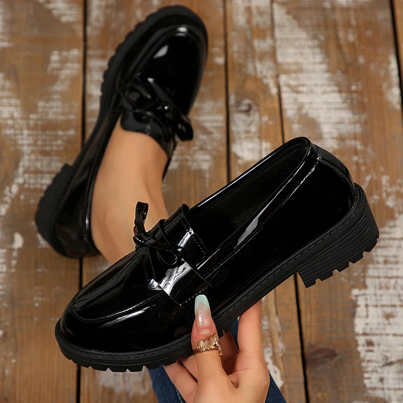 

Patent Leather Med Heels Loafers Women Spring Plus Size 43 Bowknot Slip On Flats Woman British Style Student Pu Leather Shoes