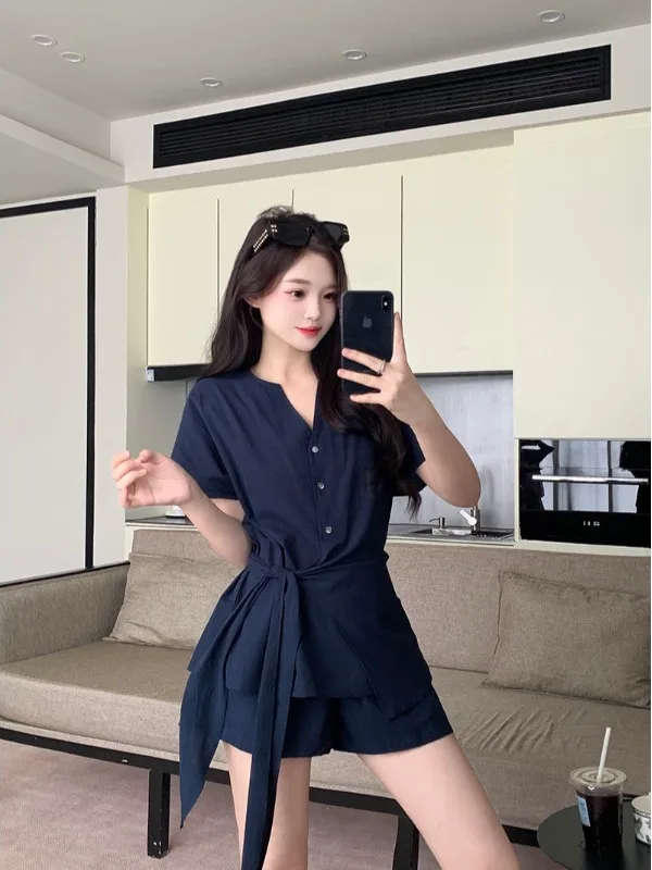 

Elegant Casual Fashion Set Women's Summer 2026 Korean Style Plump Short Sleeve Shirt with Belted Shorts Two-Piece Suit