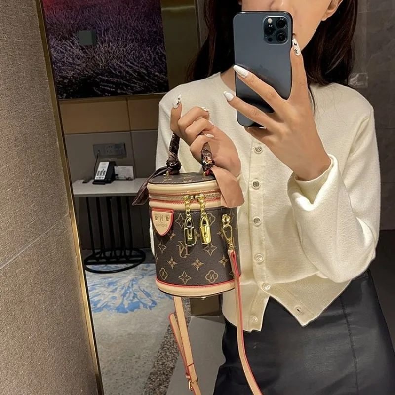 

Elegant Evening Bag For Women The Perfect Accent For Your Cocktail Dress Or Evening Gown