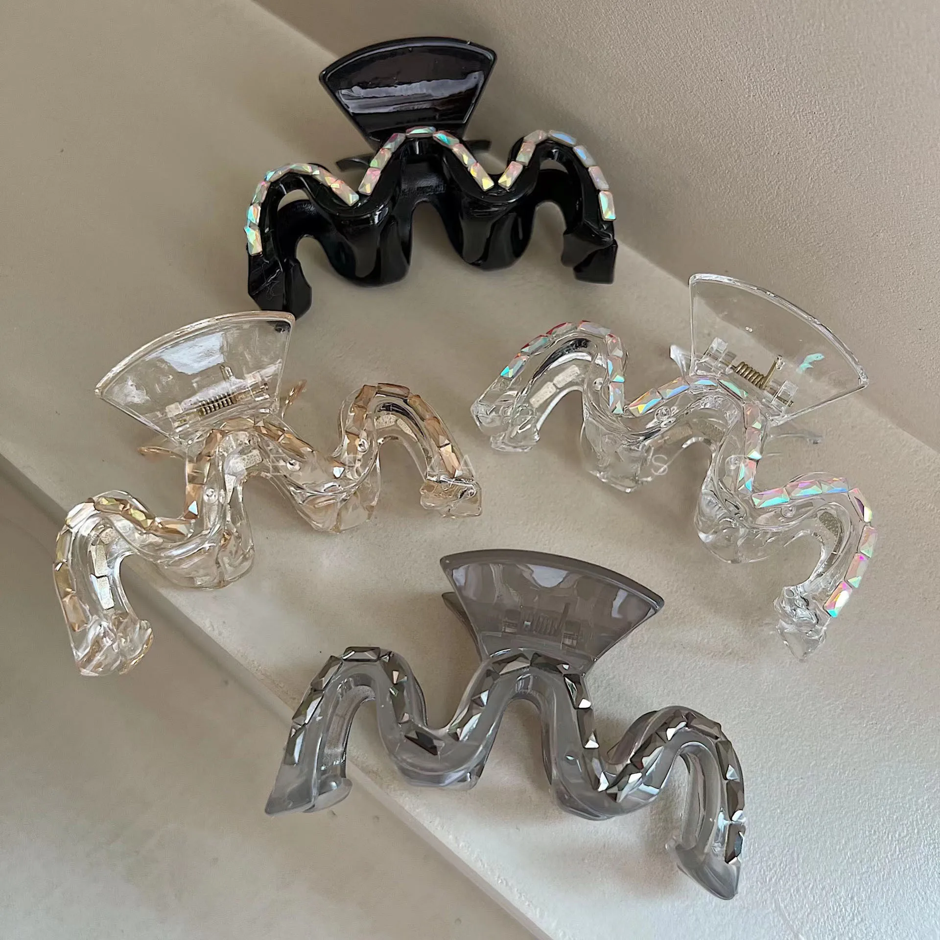 

Блестящие заколки-крабы для волос с стразами для женщин, большие элегантные заколки для затылка, модные повседневные аксессуары для волос