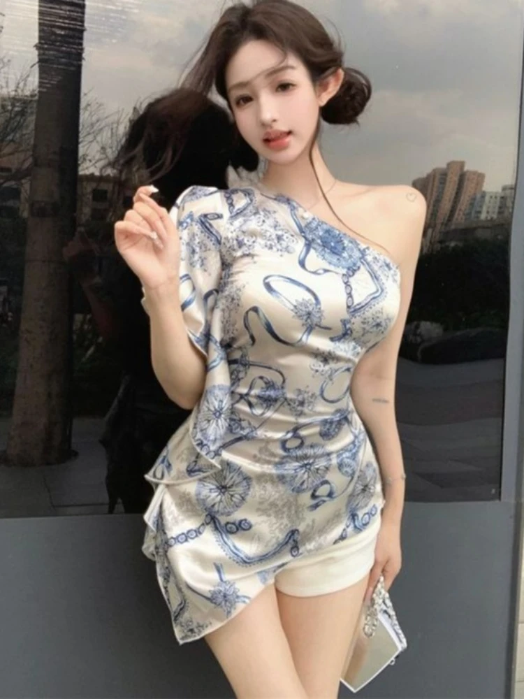 

2025 Summer New Shirts Skew Collar Off Shoulder Irregular Print Tops Design Blouses Fashion Elegant Female Slim Women's Clothing
