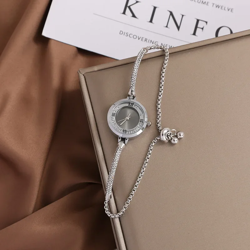 New Minimalist Small Circular Bracelet Watch Fashion Women's Diamond Crystal Watch Ultra Thin Exquisite Small Watch Montre Femme