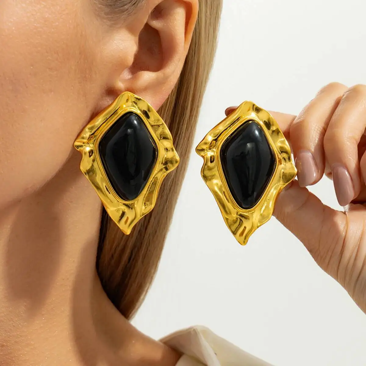 SHIXIN Retro Inlaid Resin Acrylic Irregular Big Stud Earrings Women Luxury Gold Color Geometric Earring New Year Party Jewelry