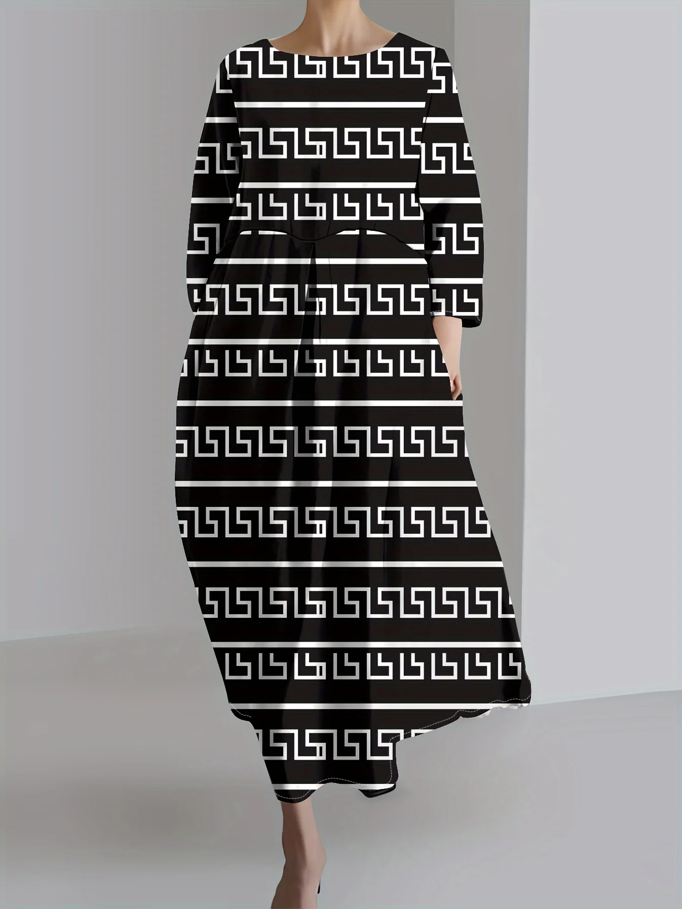 Printed design Casual Style Black White Geometric Maze Pattern Round Neck Long Sleeve Dress
