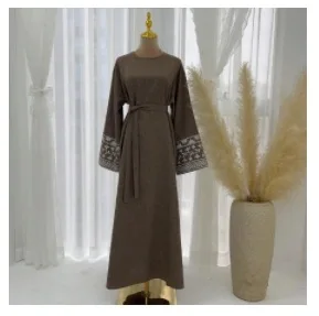 Eid Abaya Abito Donna Jalabiya Abiti Lunghi Musulmani Dubai Abaya Caftano Abiti Robe Ricamo Lace Up Ramadan Modesto Marocco