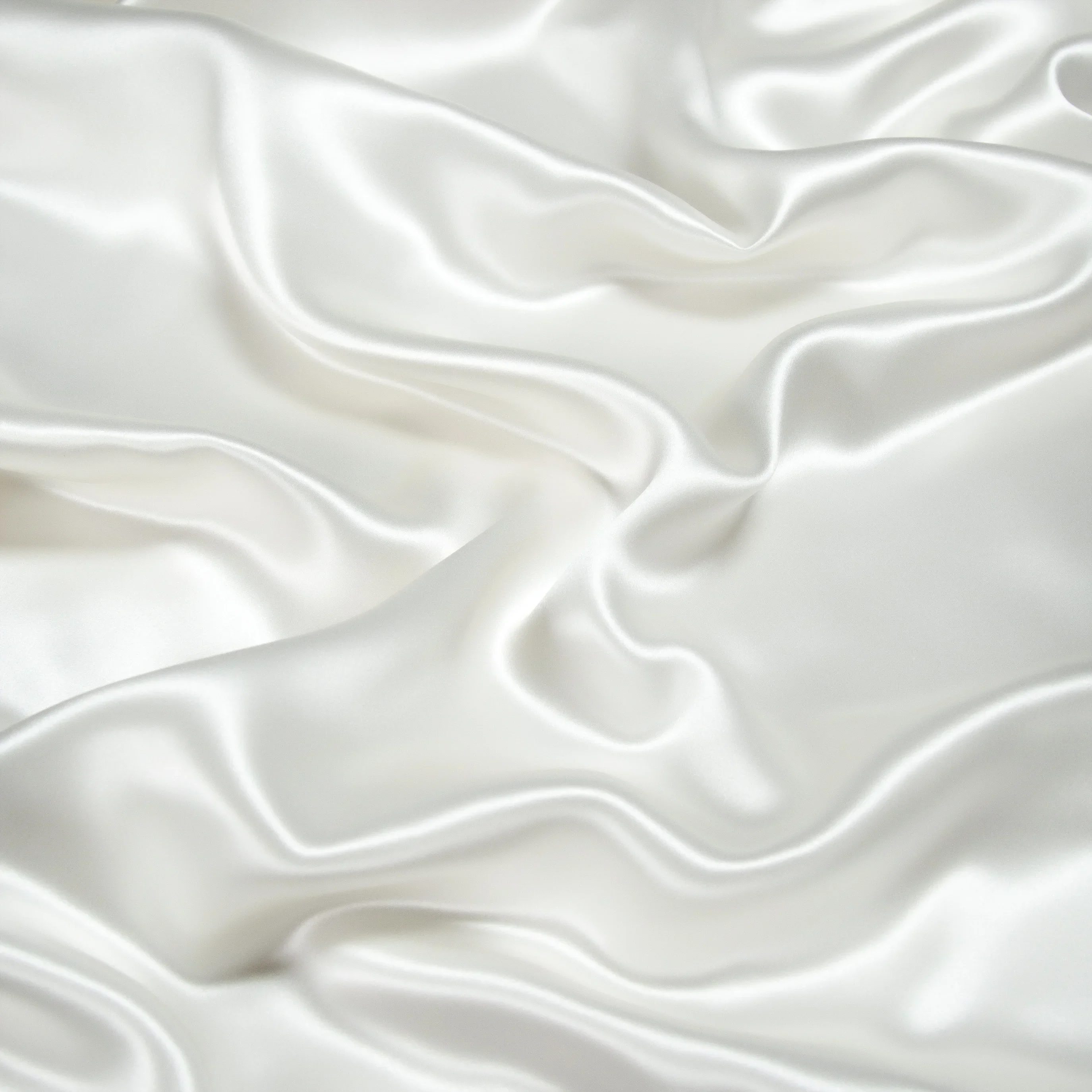 2026 New Luxury 100% Mulberry Silk Fitted Sheet, Grade 6A, 45cm Deep Pocket, Fits King/Queen/Cal King Size Mattresses 2