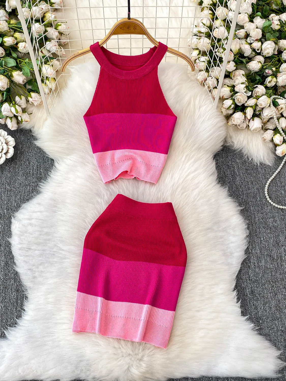 

Spicy Girl Color Blo Svel Ne Hanging Vest или вязаный топ с высокой талией, утягивающая юбка, комплект из двух предметов