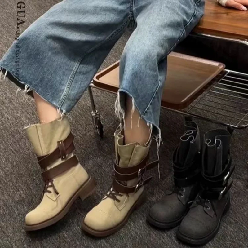 مصمم الأحذية النسائية منتصف العجل الشقق أحذية امرأة شتاء 2025 تشيلسي الأحذية الجديدة المشي العلامة التجارية موضة دراجة نارية Mujer بوتاس