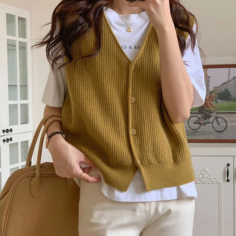 

Sweater Vest Women New Style Loose V-neck Knitted College Ropa Lovely Minimalist All-match Harajuku Leisure Fashion Female R246