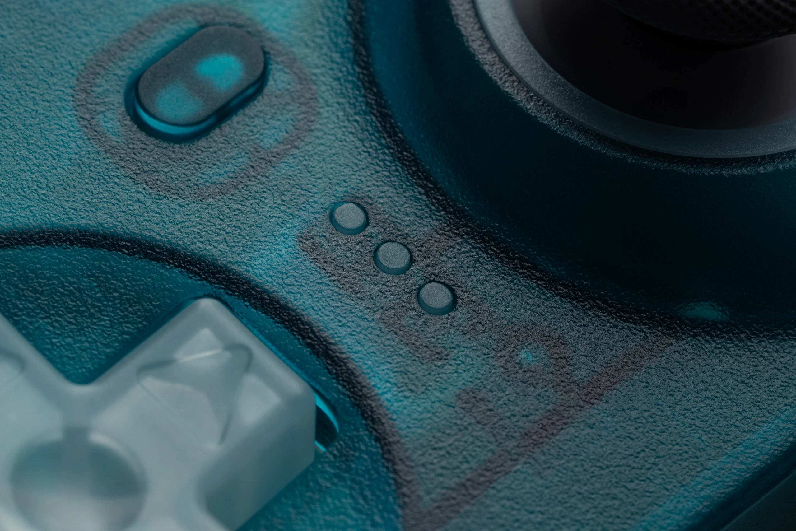 8BitDo Ultimate 2-Clear Blue Kabelloser Controller mit TMR-Joysticks, Hall-Effekt-Trigger für PC, Windows 10, 11 und Android-Spiele – Detail 9