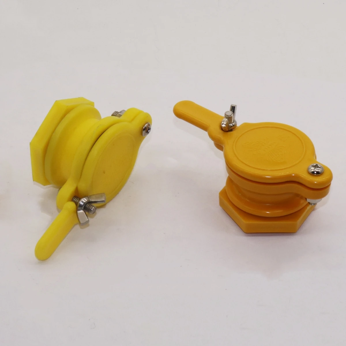 1Pc Honey Bucket Outlet Valve Thicken Plastic Honey Shaker/Separator Honey Spout 3.5cm Female Thread Interface Beekeeping Tool