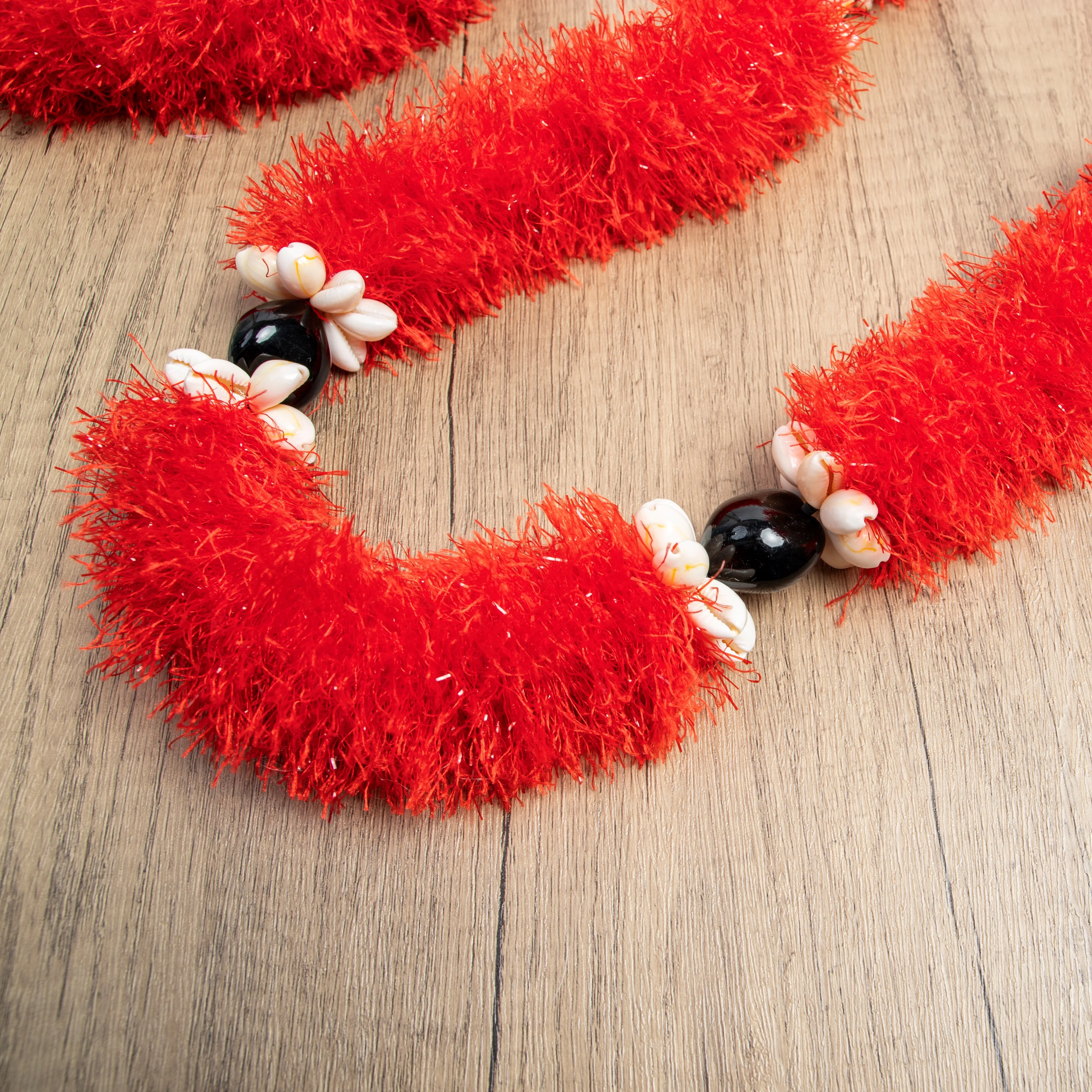 Hawaiian Eyelash Yarn Tri Lei Hawaii Dance Wear Lei Kukui Nut Lei Customized Crochet Lei for Graduation Season for Hula Dance