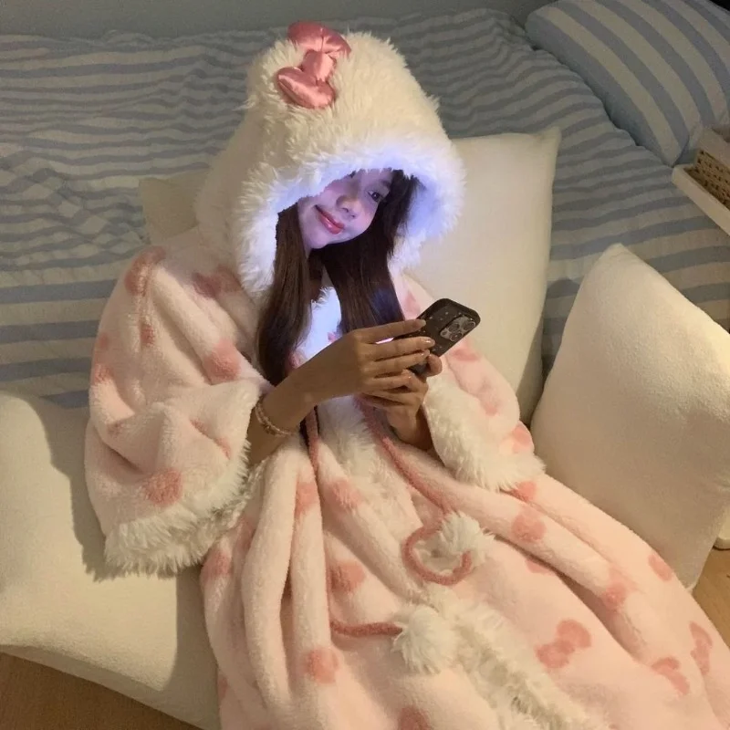 새로운 산리오 헬로 키티 플러시 후드 귀여운 소녀 겨울 가운 홈웨어 세트 두꺼운 산호 양털 따뜻한 잠옷 크리스마스 선물