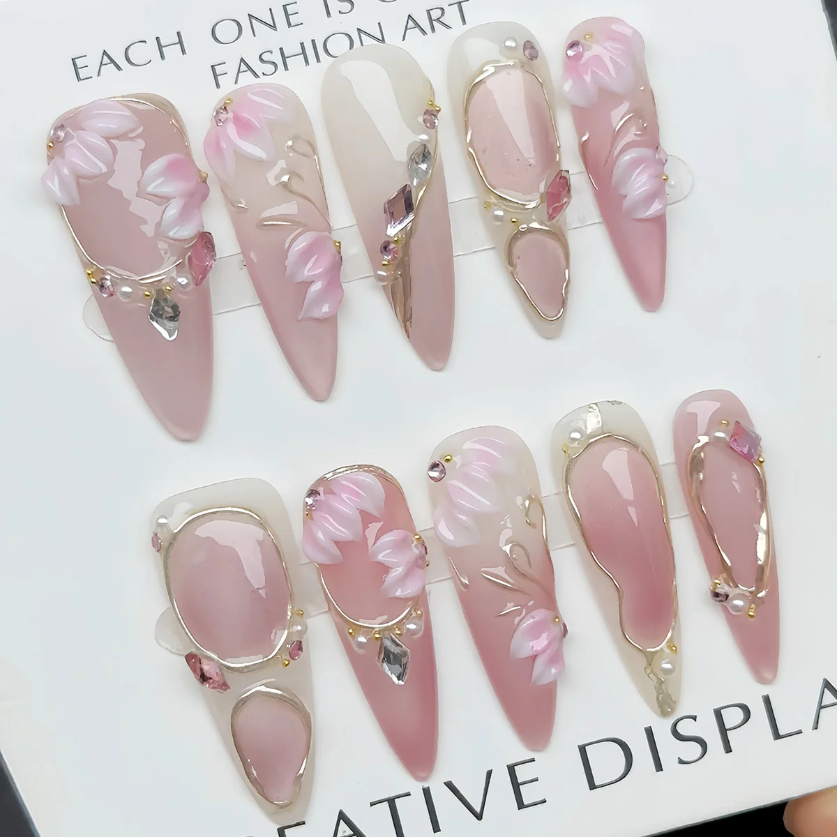 conjunto-de-10-unidades-de-unhas-posticas-artesanais-longas-efeito-salto-alto-rosa-nude-suave-olho-de-gato-floral-3d-esculpido-com-decoracao-de-diamantes-brilhantes