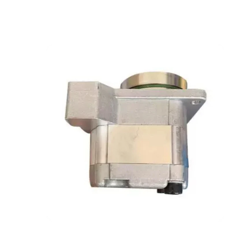 Modern Domestic Excavator Gear  Hydraulic Tail Pump Pilot Fast Delivery