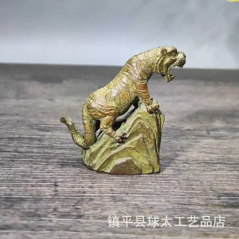 Roaring Over Mountains and Rivers Zodiac Figurine Antique Tiger Ornament Home Decor Tea Pet