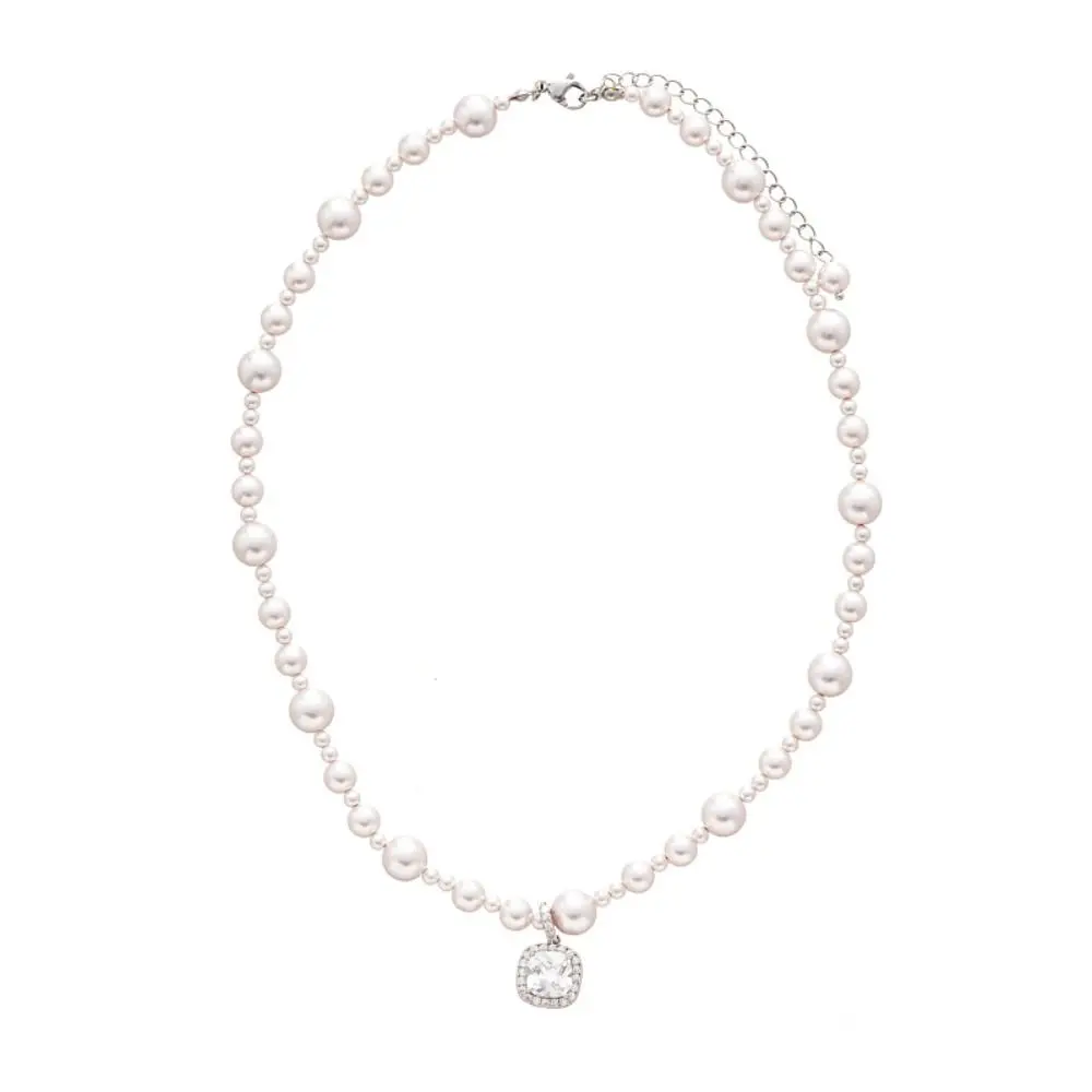 

Trendy Elegant Imitation Pearl Choker Delicate Creative Zircon Pendant Necklace Copper Square Beaded Necklaces Party