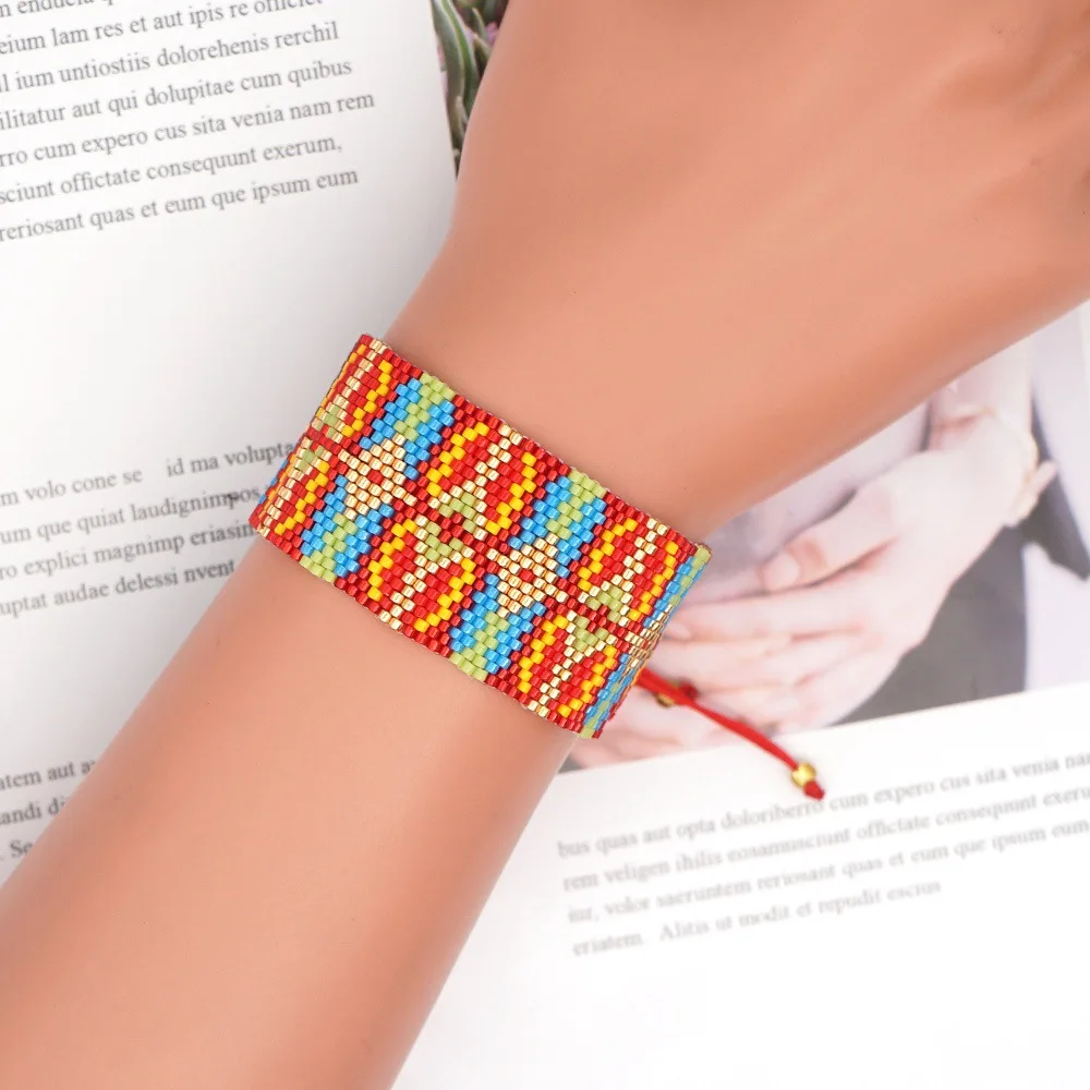 

Bohemia Rice bead bracelet Geometry Hand-woven Gradient color Irregular Adjustable Versatile Simple Pattern Beaded bracelet