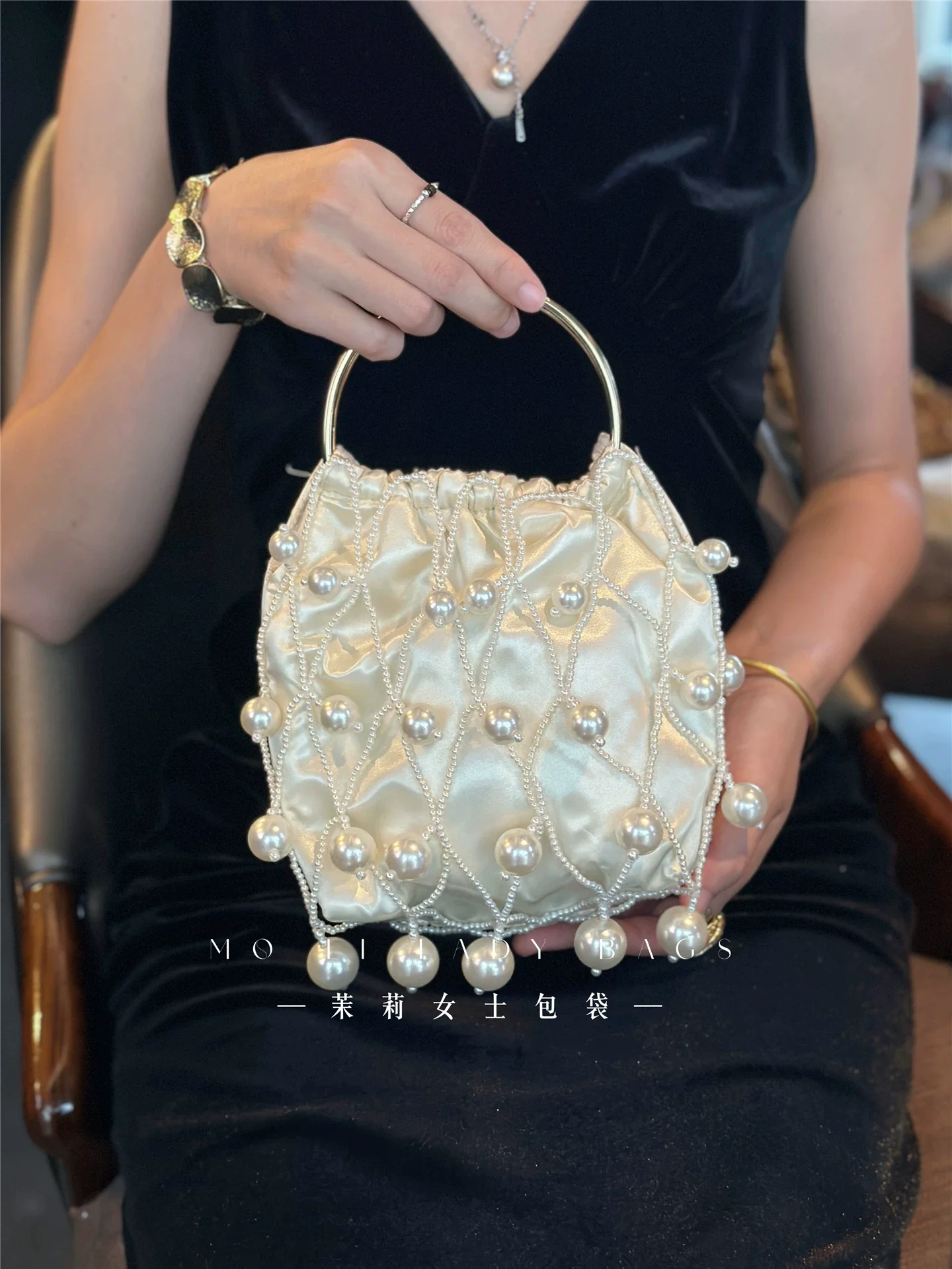 Luxury Pearl Beading Woven Handmade Women Handbag Fashion Beads Beaded Tassel Evening Bag Wedding Party Banquet Clutch Purse