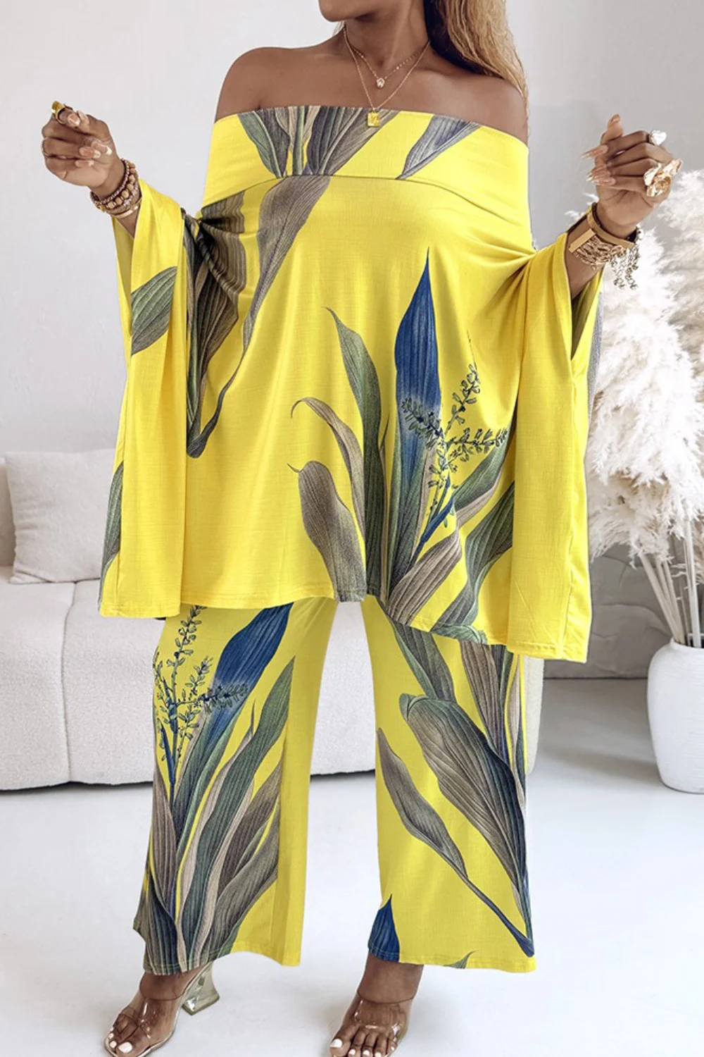 

Plus Size Vacation Yellow Tropical Print Off The Shoulder Pocket Casual Two Piece Pant Sets