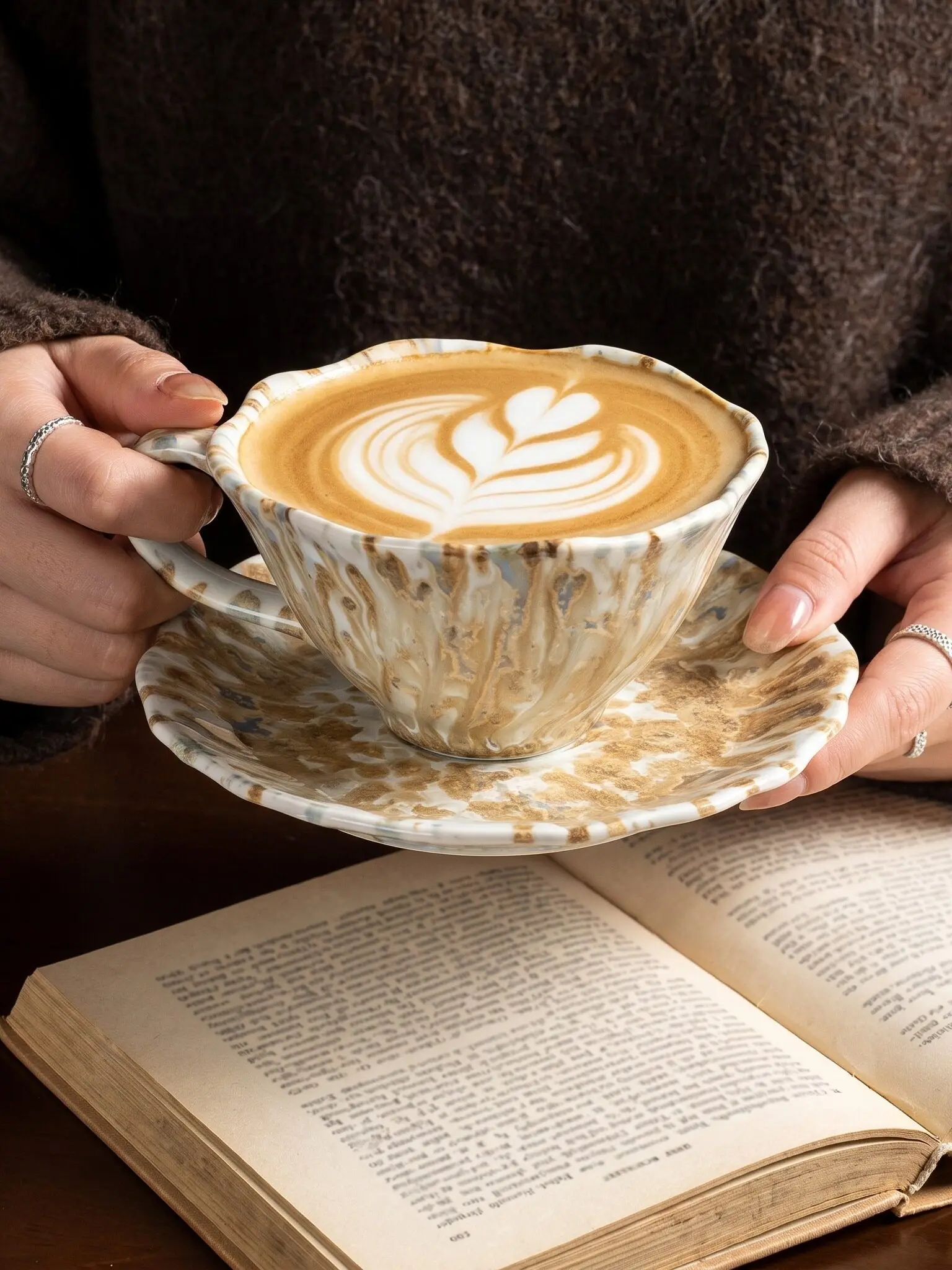 retro-japanese-ceramic-coffee-cup-high-end-tea-cup-set-beautiful-latte-special-cup-women's-birthday-gift-set