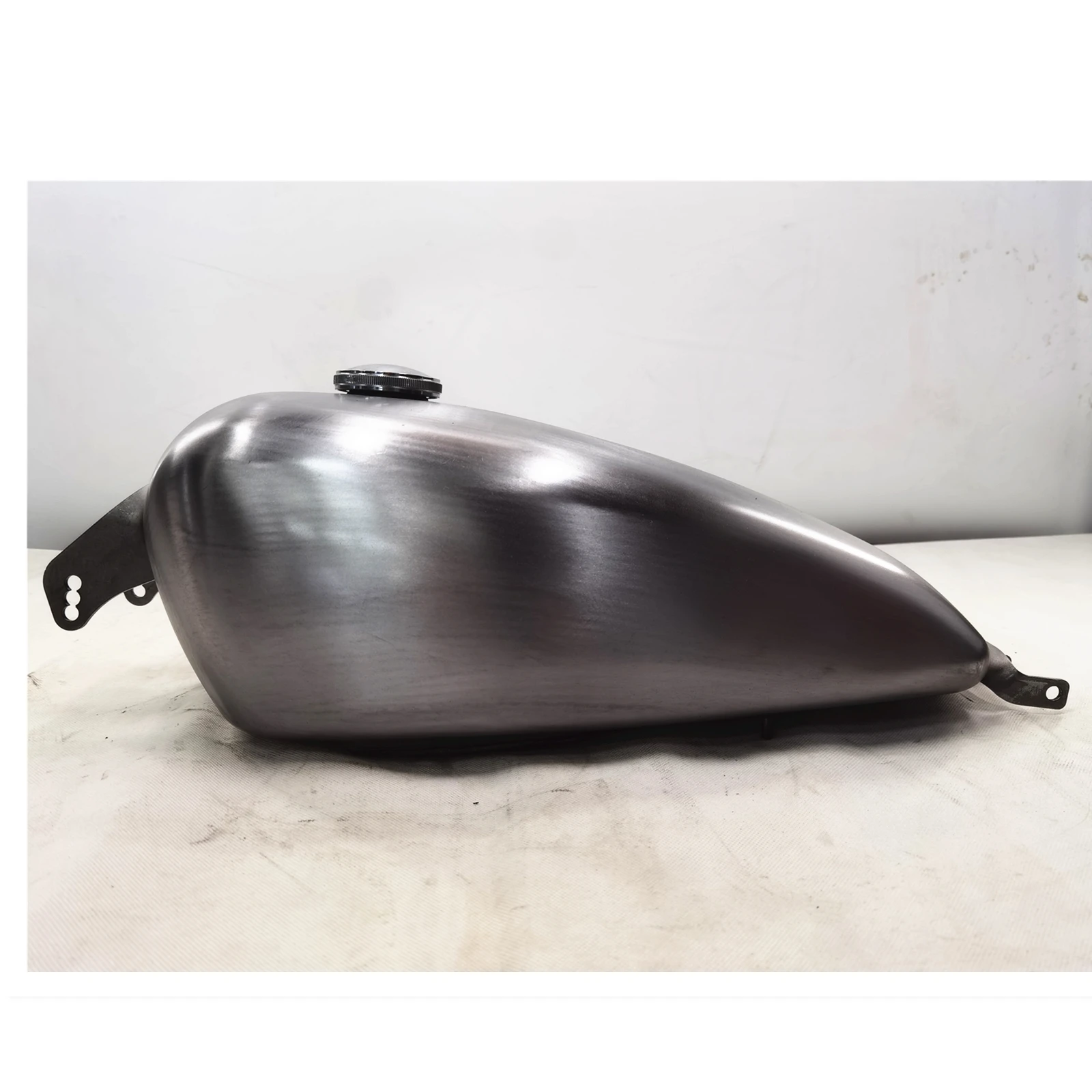 10 L Motorcycle Petrol Gas Oil Fuel Tank Can For Harley Sportster XL Model Carburetor XL1200 883N X48 2007-2022
