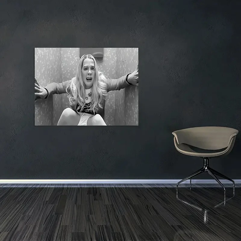 Modern Interesting Women\'s Wrestling Canvas Prints Bathroom Painting Aesthetic Wall Art Poster for Living Room Home & Bar Decor