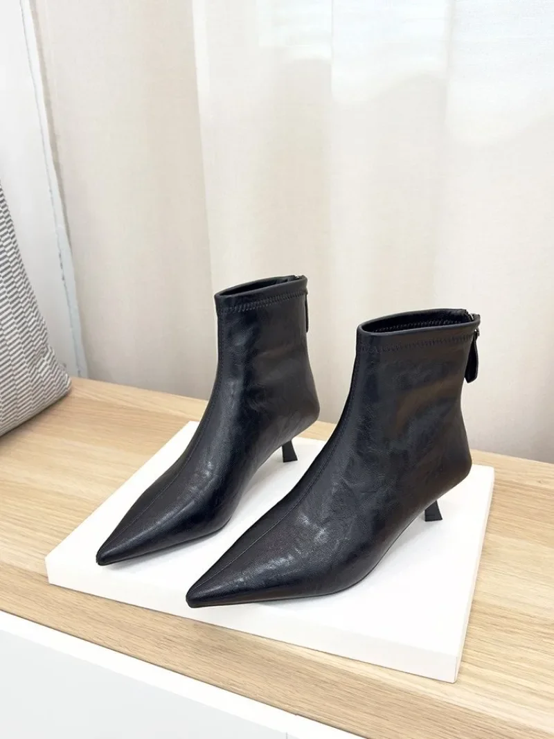 Modische, bequeme Damenstiefel im neuen Stil, Winter-Bestseller, elegante und sexy spitze High-Heel-Stiefeletten – Detail 1
