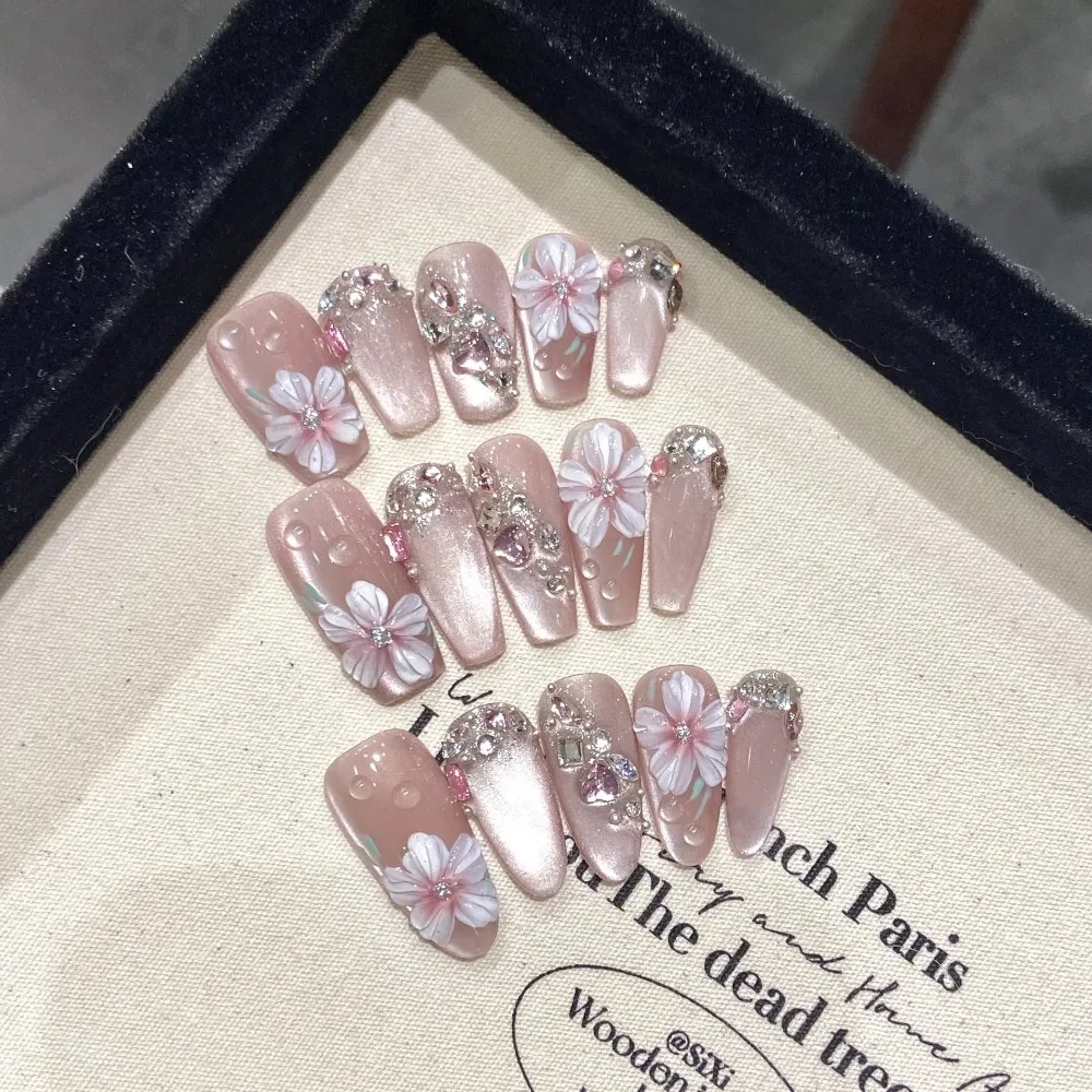 Dreamy Floral 3D Handmade Press on Nails Sparkling Glitter Design Elegant White Gel False Nails Removable Manicure Set