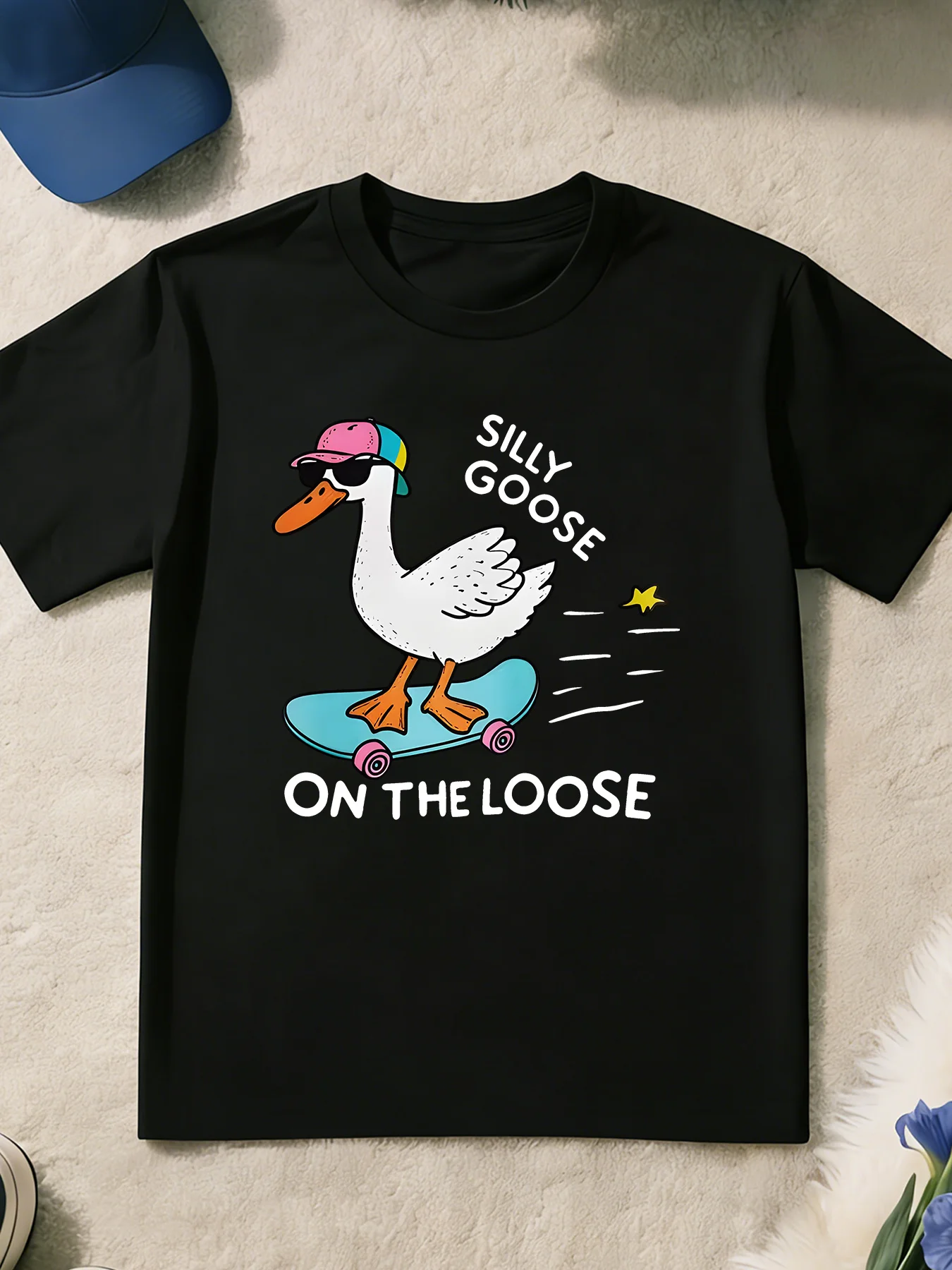 Skateboard Silly Goose Print T-shirt Niche Street Design T-shirt Indoor and Outdoor Casual Play Summer Trend Short Sleeved Shirt