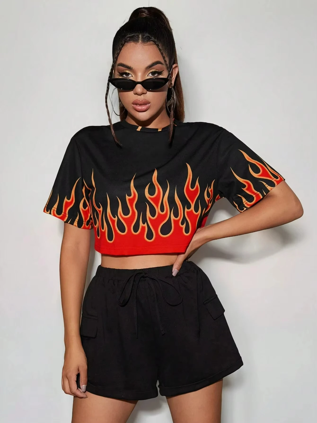 Camiseta corta con diseño de estampado de llama para mujer, camiseta informal de verano para correr, Top corto de entrenamiento, Camiseta corta holgada para mujer para baile