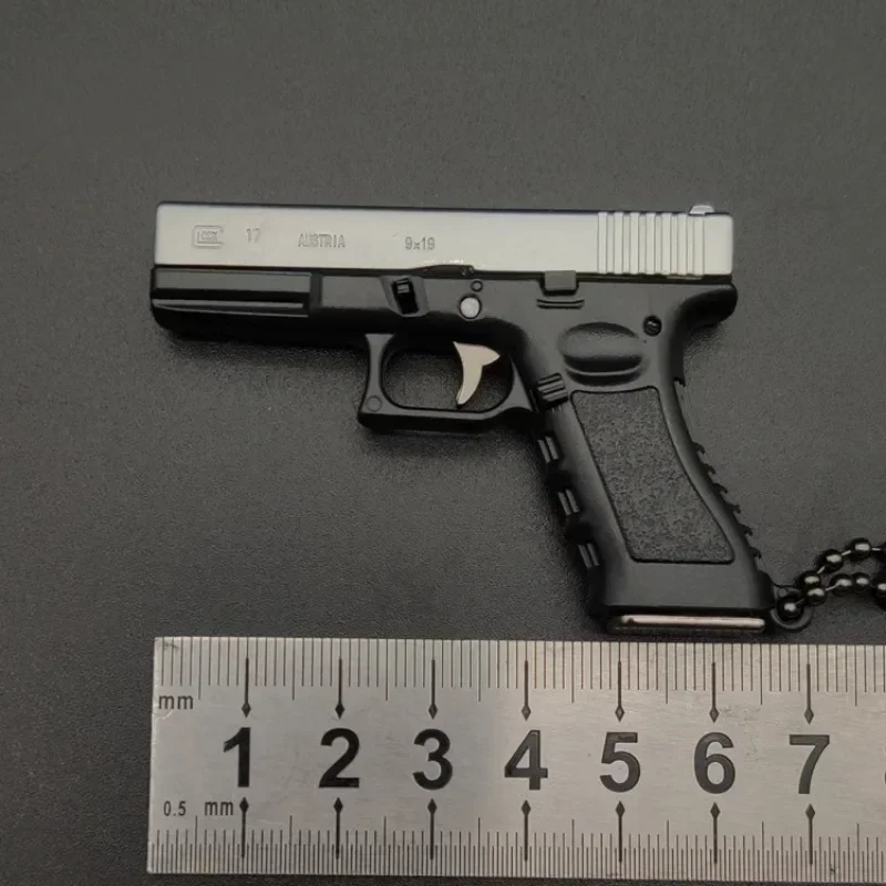 Semi-alloy 1:3 Glock Pistol Model Metal Mini G17 Toy Gun Detachable DIY Keychain Pendant Ornaments Children's Toy