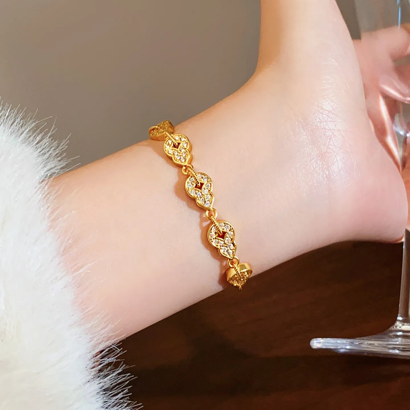 pulsera-en-forma-de-calabaza-chapada-en-oro-de-disenador-raytimone-para-mujer-accesorio-de-joyeria-de-moda-elegante-y-minima