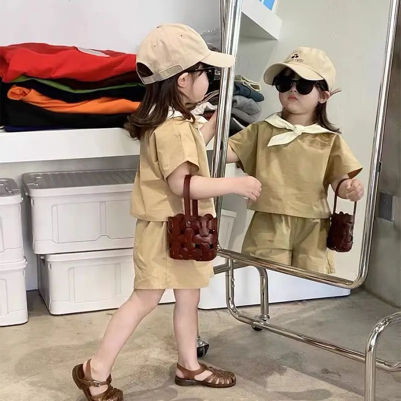 

Girls' College Style Lovely Short Sleeved Shorts Set 2022 Summer New Children's Clothing Fashion Two-piece Set