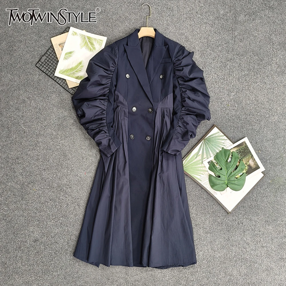 

TWOTWINSTYLE Design Sense Vintage Jackets For Women V Neck Long Sleeve Autumn Temperament Folds Jacket Female Style KJA533362