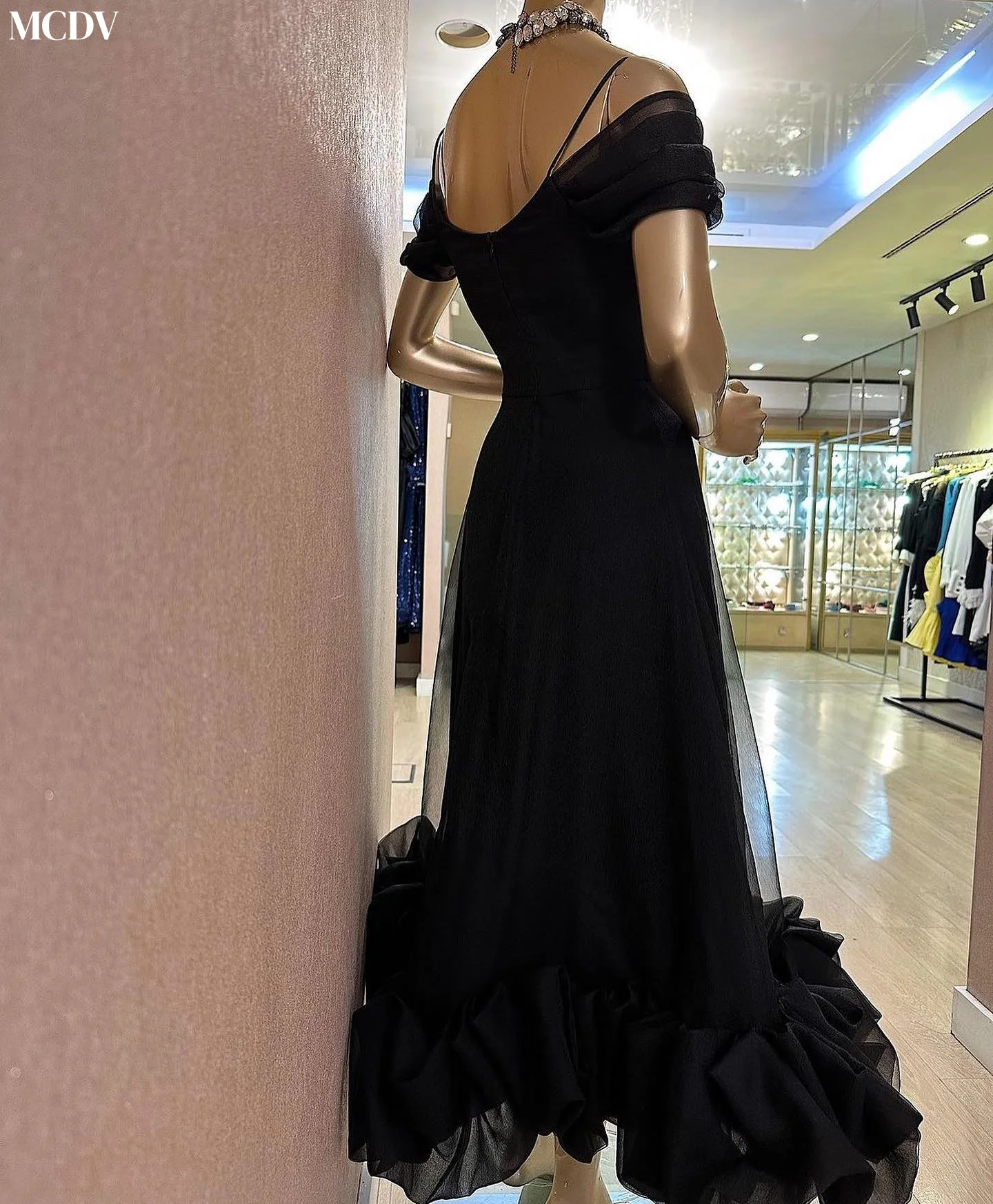 تخصيص الكلاسيكية تول ألف خط قبالة الكتف الكشكشة مساء اللباس عالية الجودة قارب الرقبة قصيرة الأكمام فساتين المشاهير #4