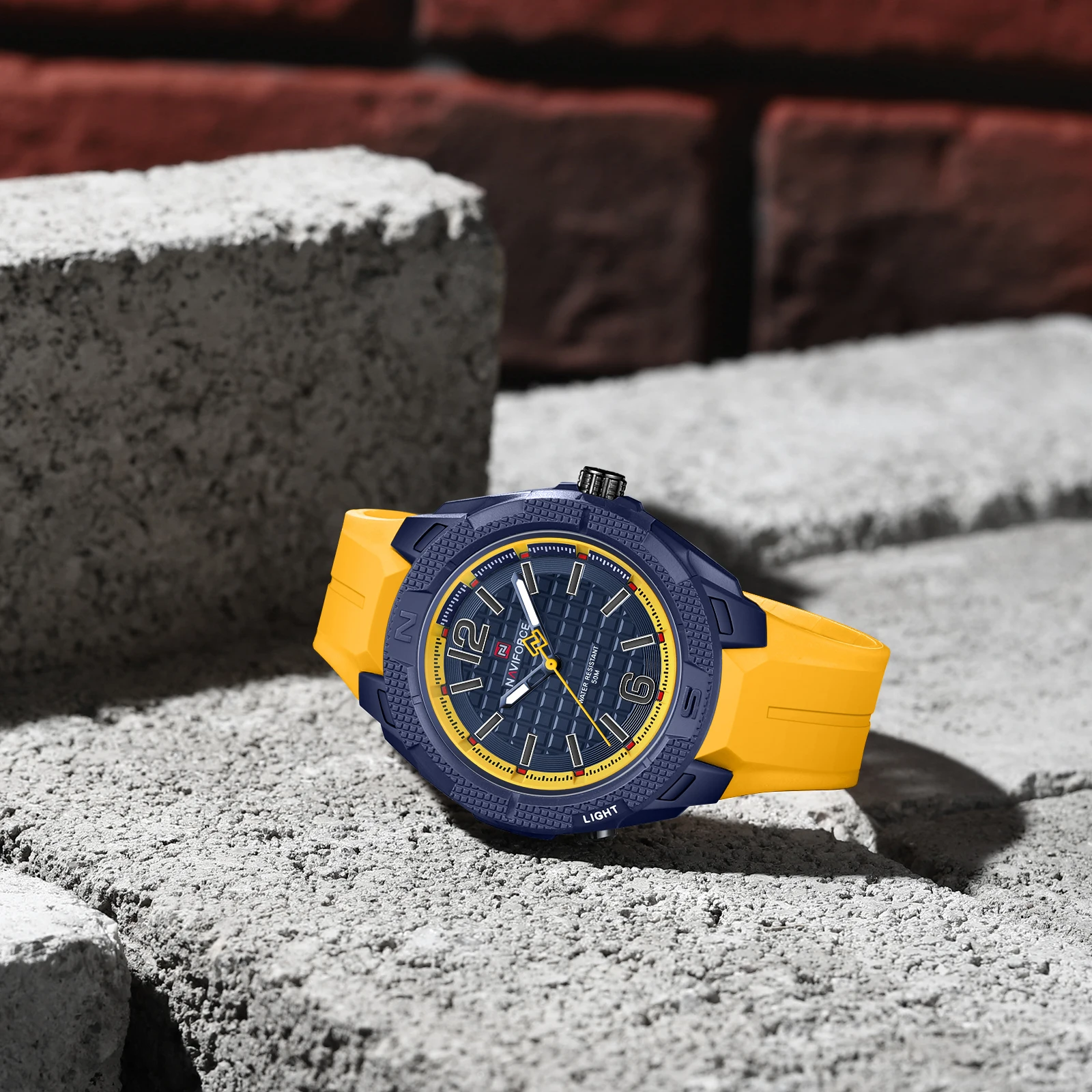 NAVIFORCE 7126 Fashion Men Quartz Watch Casual Simple Waterproof Silicone Strap Luminous Sports Watches for Man reloj hombre