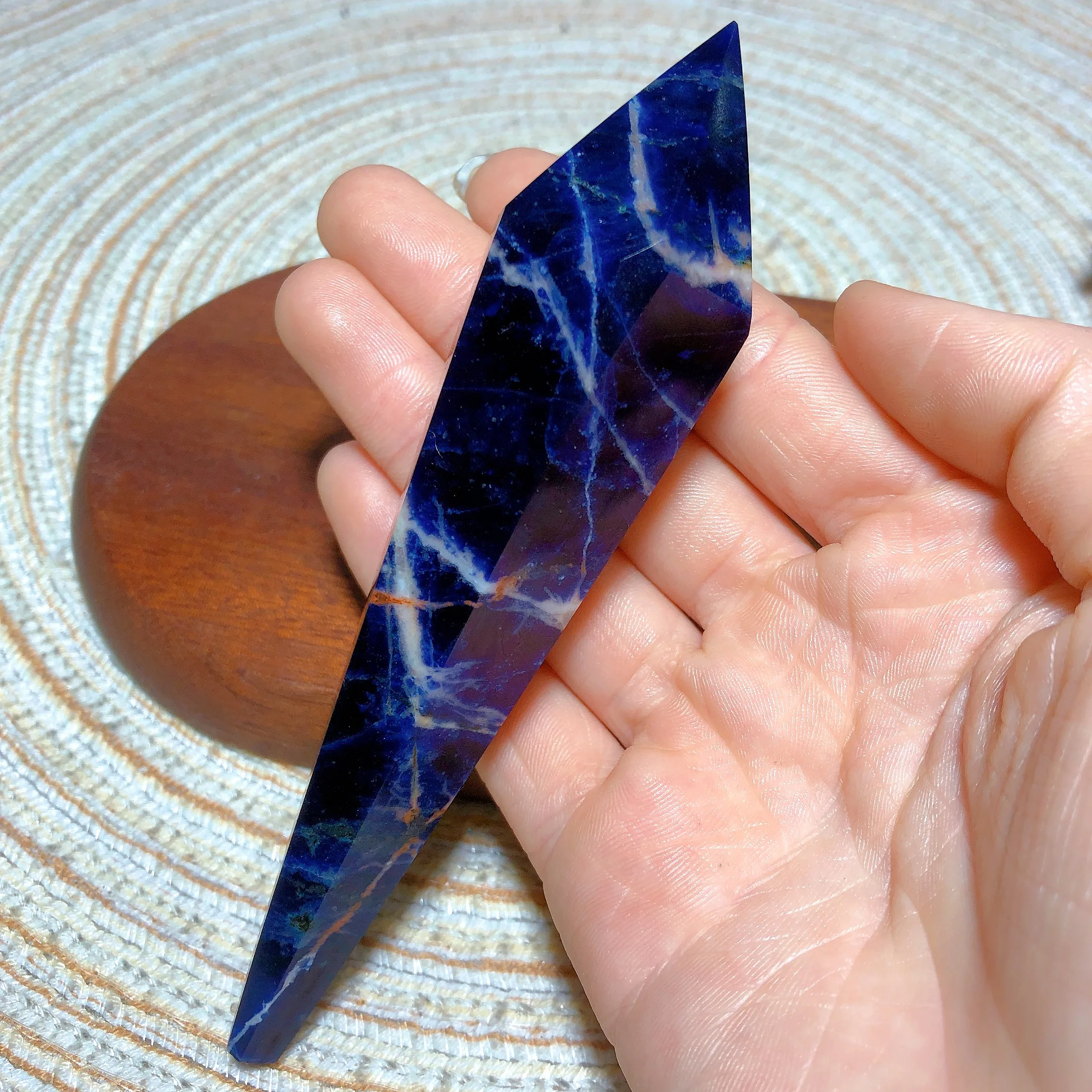 Natural Crystals Sodalite Sunset Wand Point Tower Mediation Painting Room Decor Home Decorations Gift